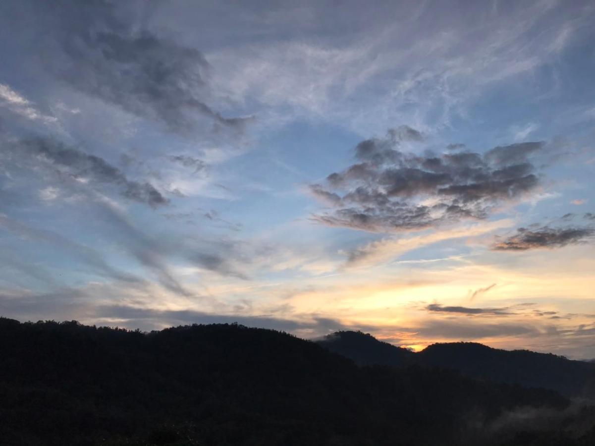Bliss Bed And Breakfast หยูฉี ภายนอก รูปภาพ
