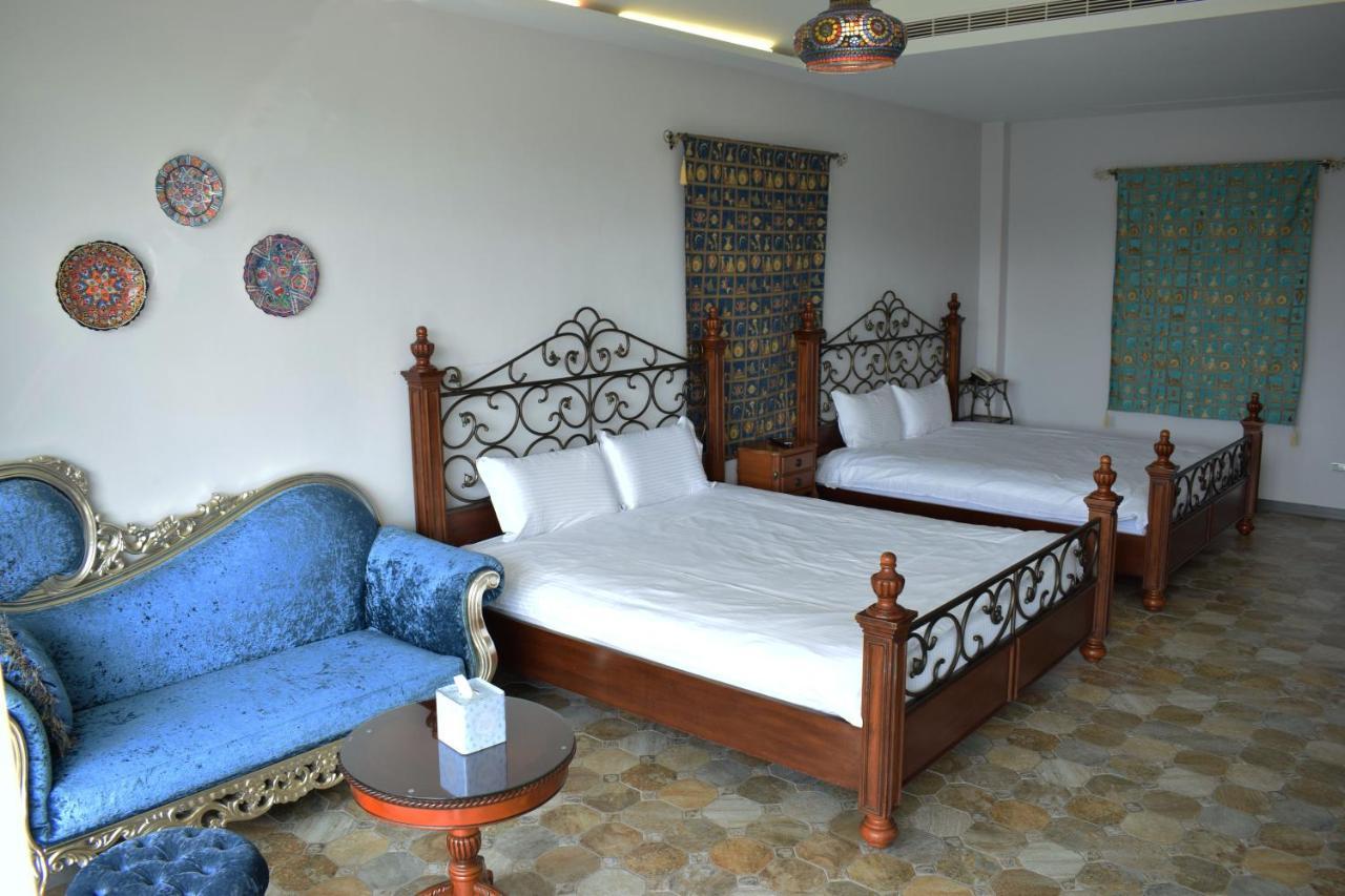 Bliss Bed And Breakfast หยูฉี ภายนอก รูปภาพ